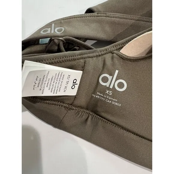 ALO Yoga Airlift Intrigue Bra in Olive Tree