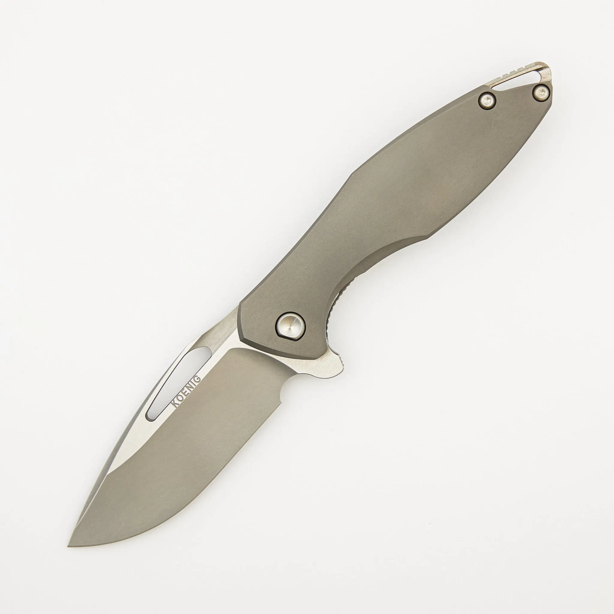Arius - Smooth Titanium Handle - Silver Hardware - Burnished W/ Polished Flats M390 Blade