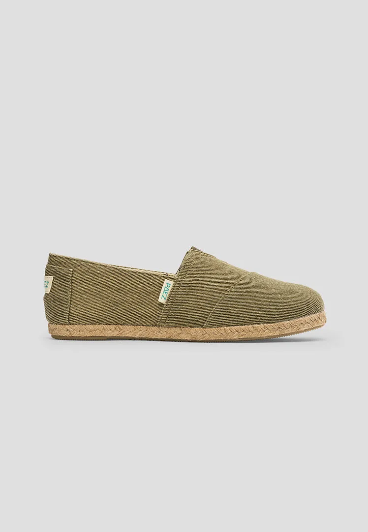 ESSENTIAL KHAKI