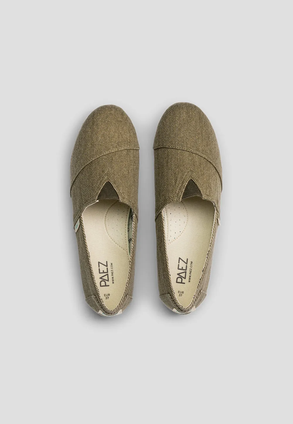 ESSENTIAL KHAKI