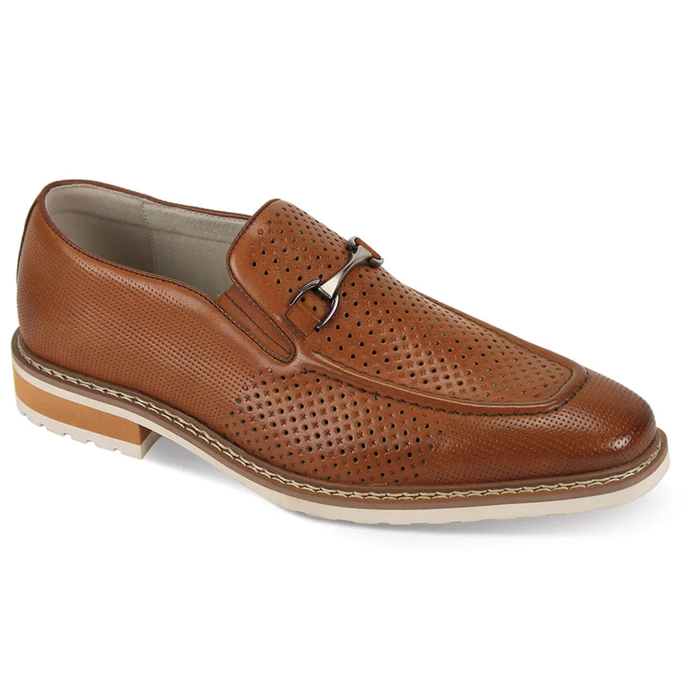 Giovanni Ferari Leather Horse-Bit Buckle Loafer