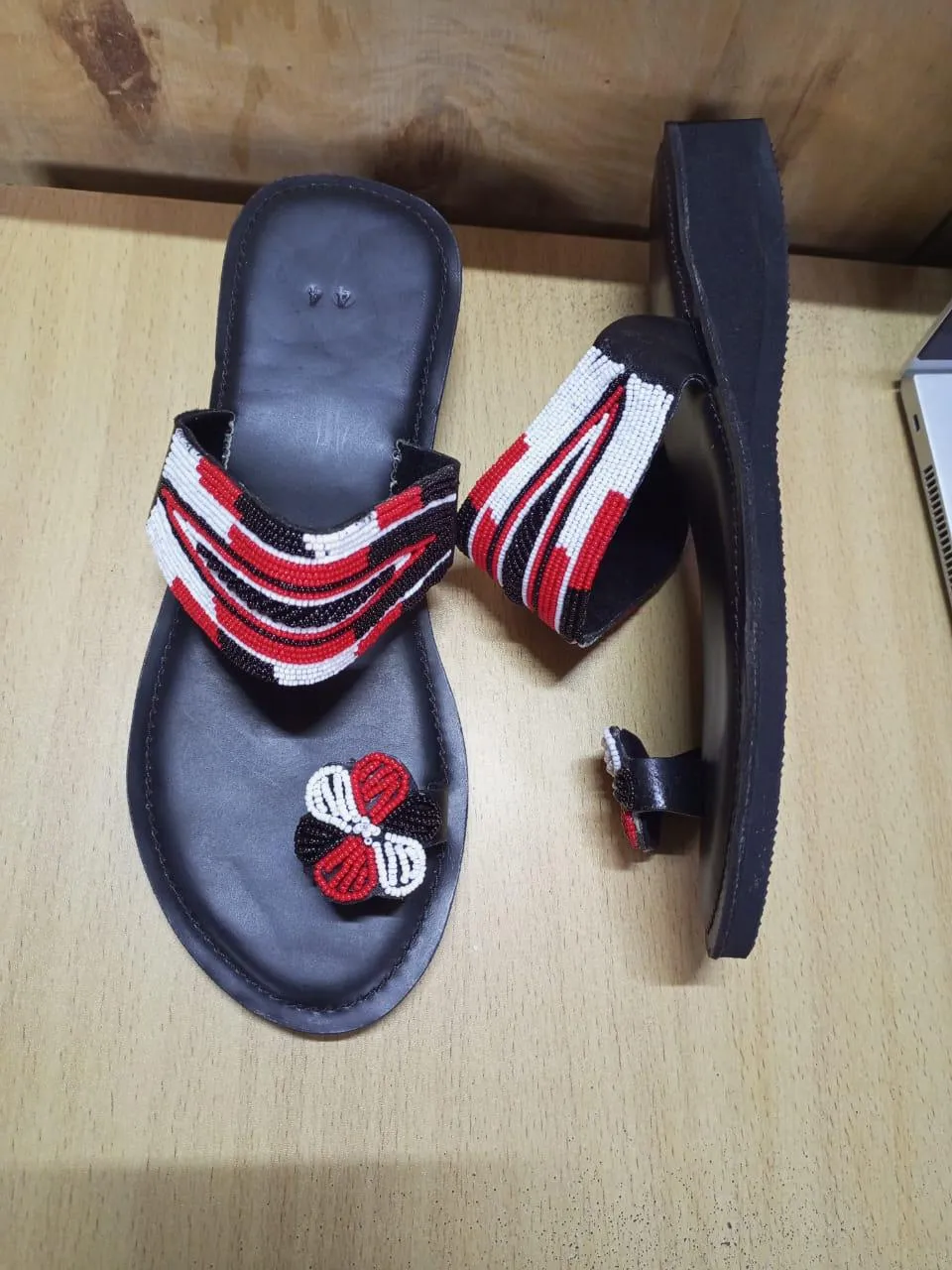 Handmade African Beaded Sandals/Authentic Maasai-Style Leather Flip-Flops Women/Boho Beach Sandals/Comfortable Summer Sandal African Gifts