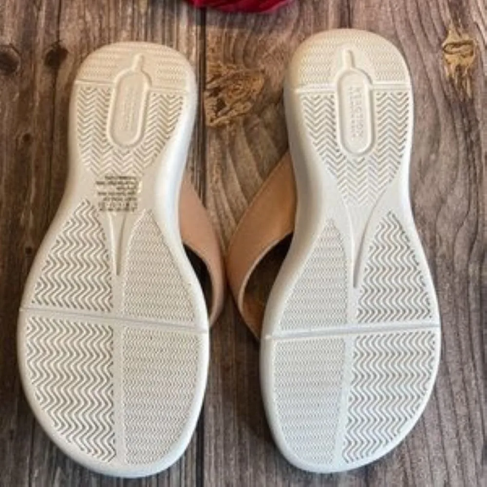 KENNETH COLE REACTION Ready Blush Thong Sandals 6M