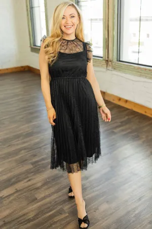 LACY MIDI DRESS-BLACK