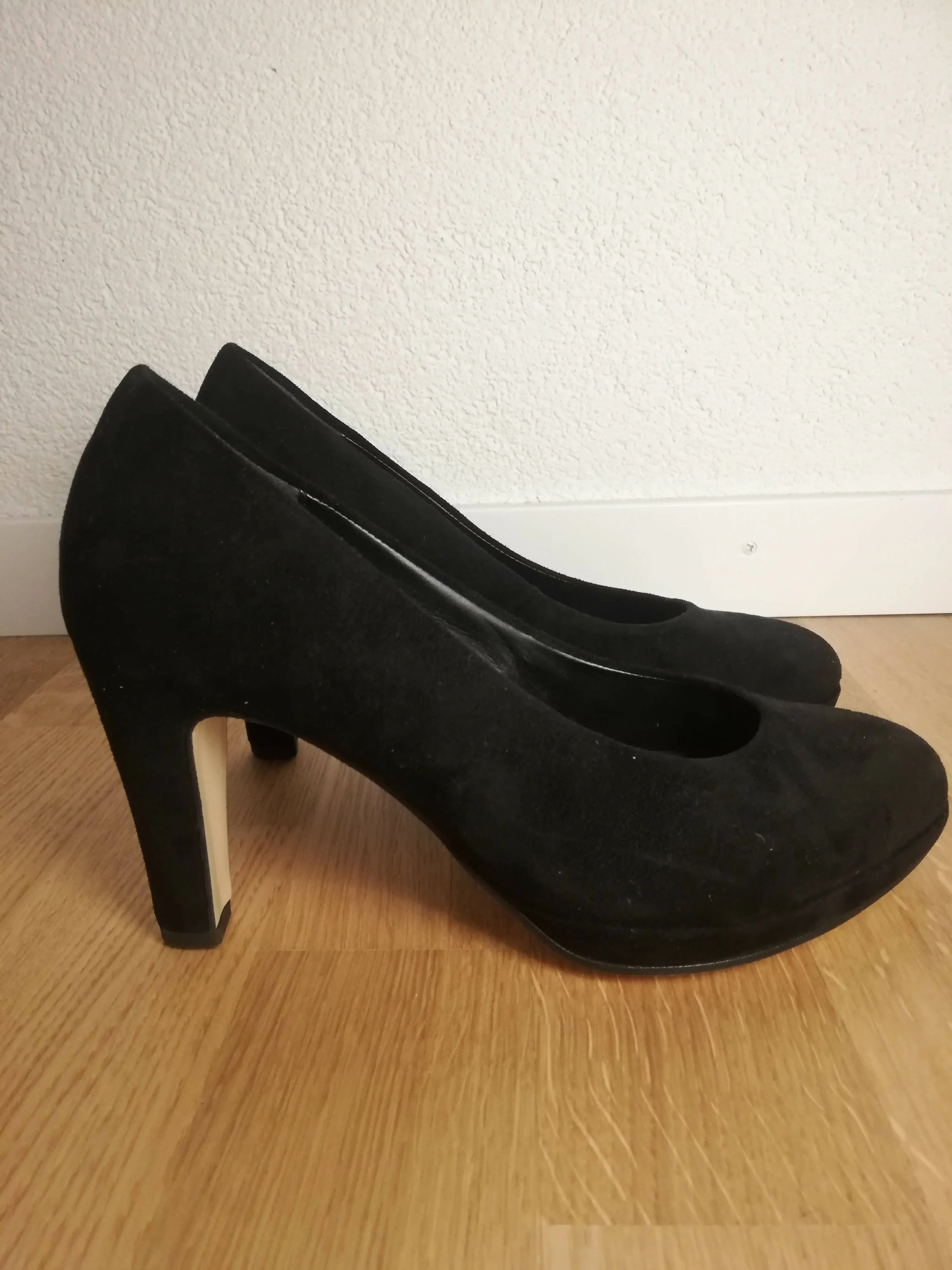 NEU! High Heels /Pumps 36.5 (3.5) Wildleder Gabor