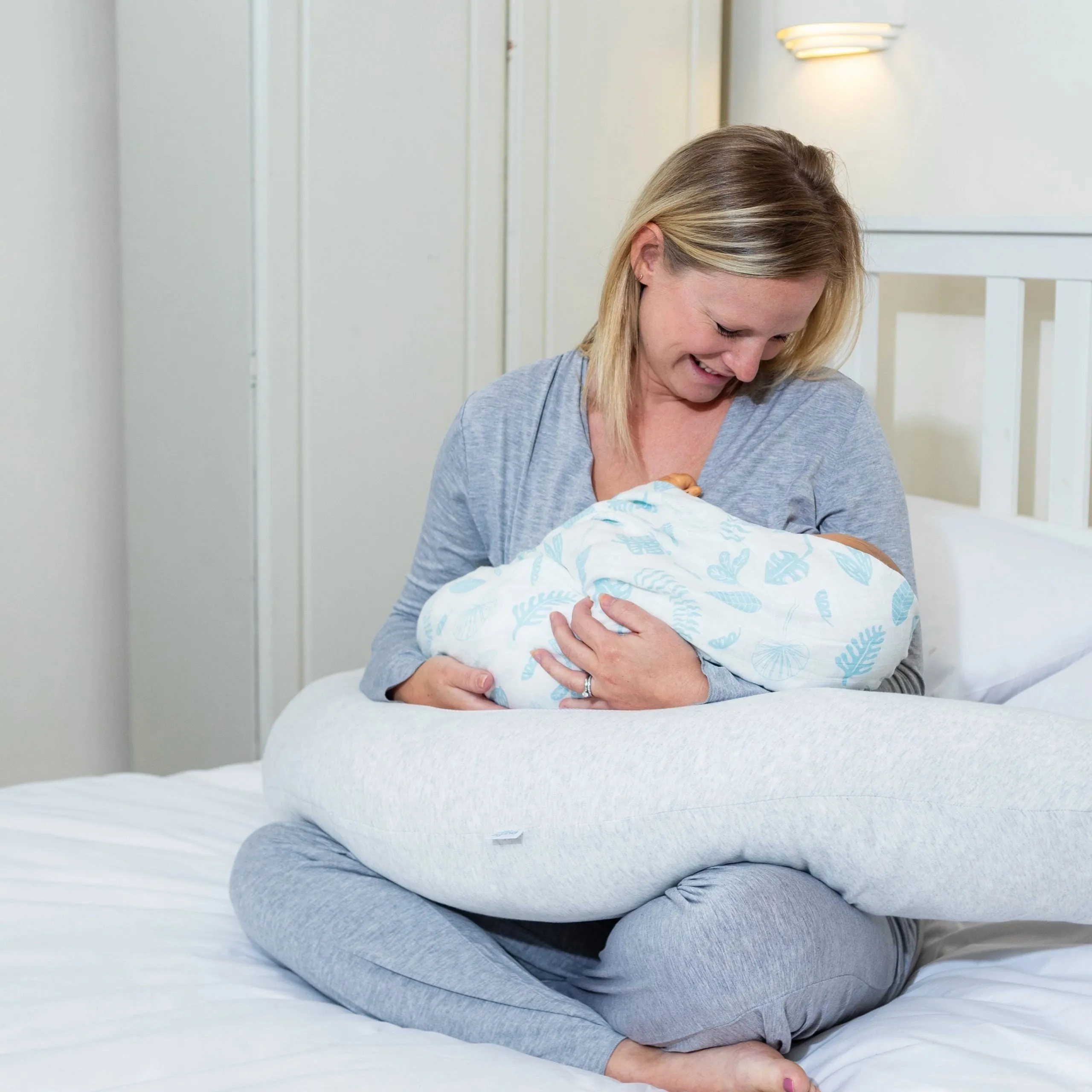 Purflo Breathe Pregnancy Pillow - Minimal Grey