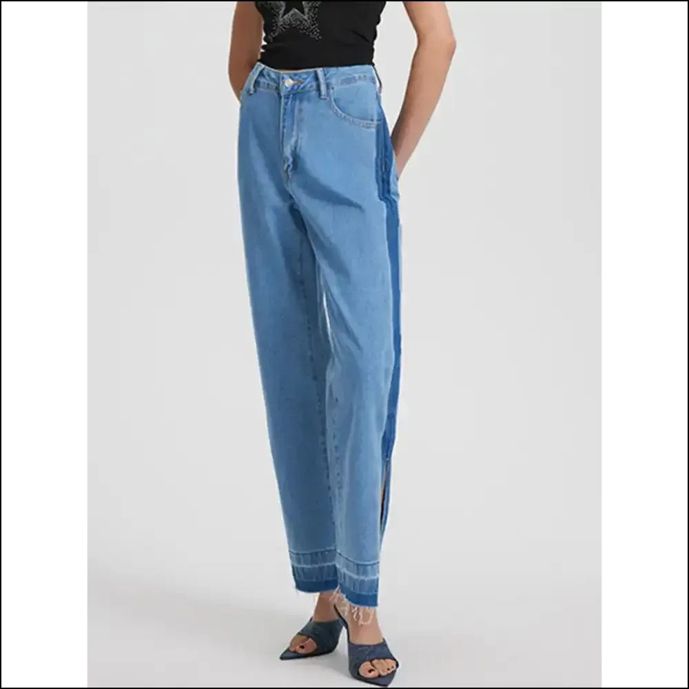 Slit Straight Leg Jeans: your Style’s Secret Weapon for Standing Out! 💥