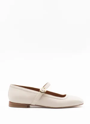 Square-toe Mary Jane in creme leather