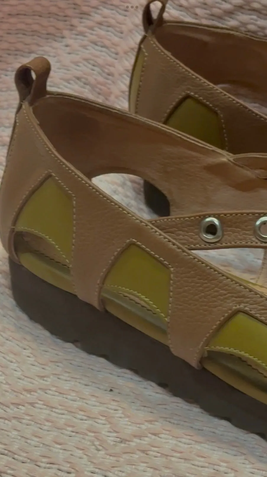 Tsi Flats (Made-to-Order)