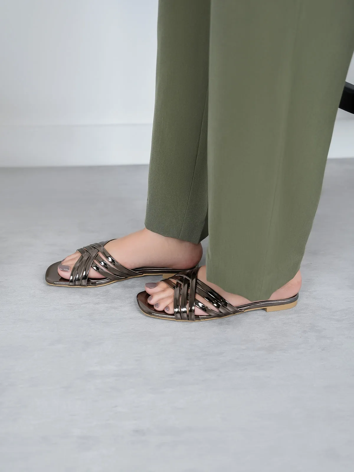 Women's "PHOSIN" Crisscross Strappy Slippers