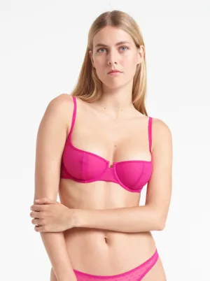 Yasmine Eslami: Joanne Demi Bra - 34C